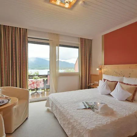 Hotel Biohof Naturzeit Faaker Drobollach am Faakersee