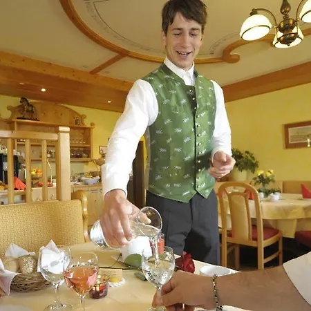 Hotel Biohof Naturzeit Faaker Drobollach am Faakersee