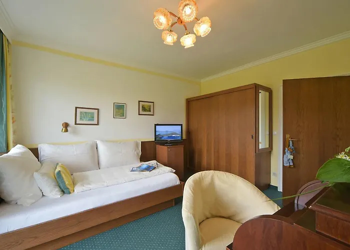 Hotel Biohof Naturzeit Faaker