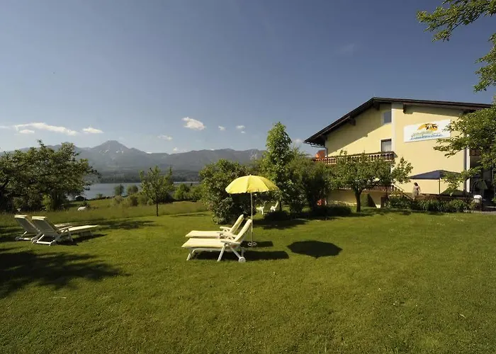 Hotel Biohof Naturzeit Faaker 4*